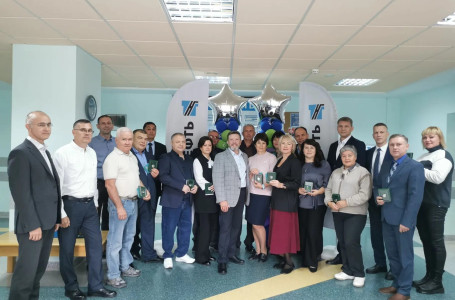 заслуги перед городом Стрежевым отмечены наградами - фото - 1